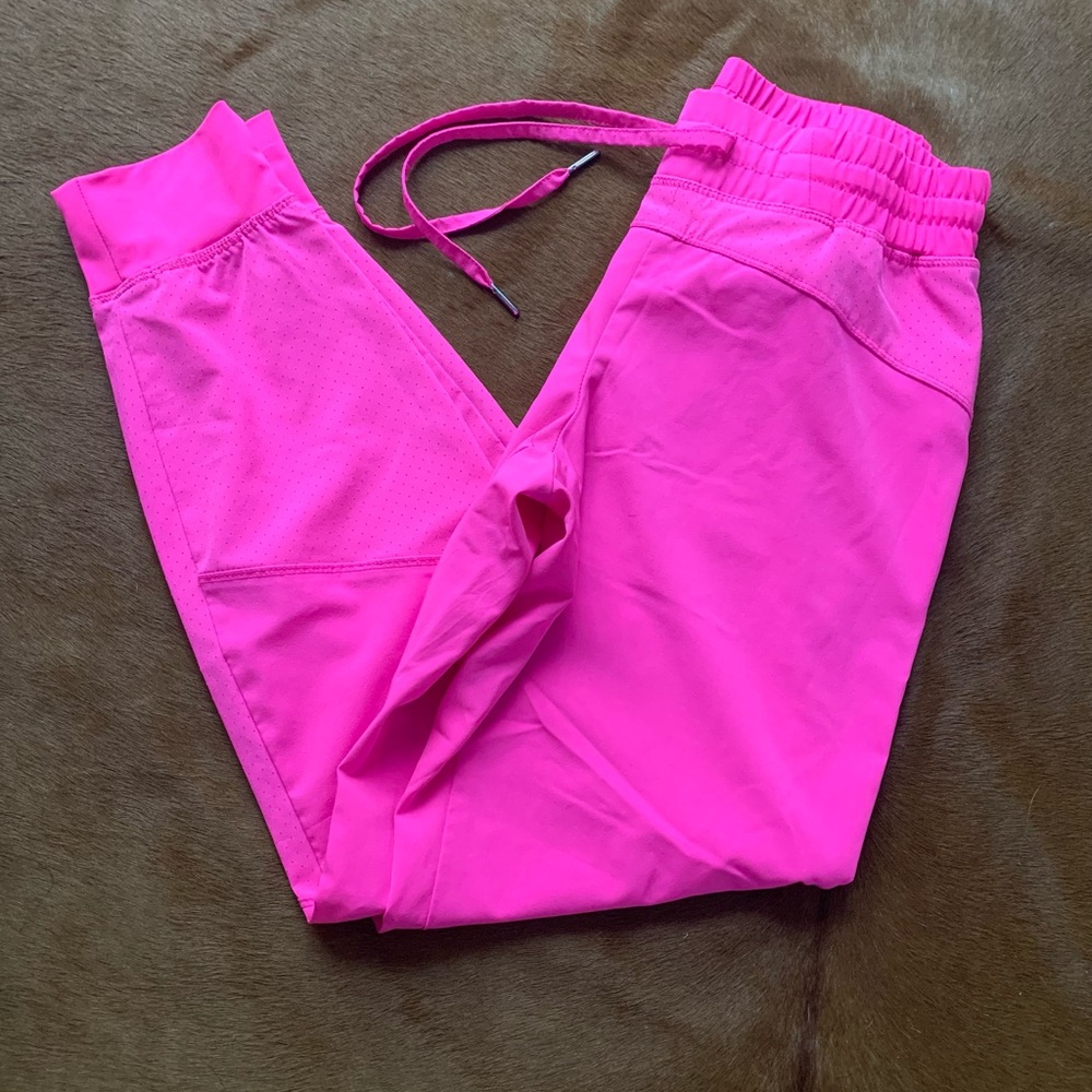Pink scrub small petite